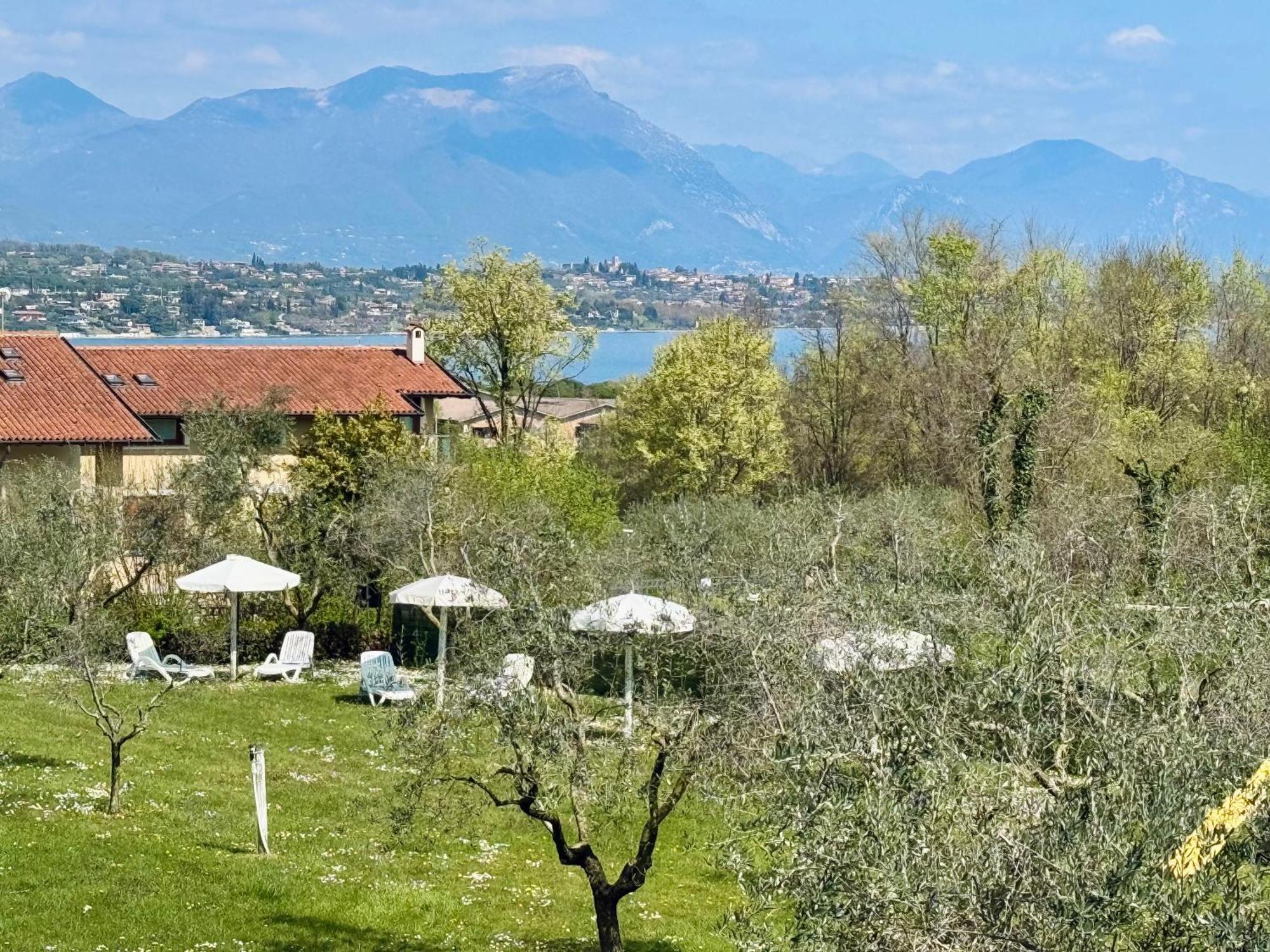 Agriturismo B&B Cascina Reciago Дезенцано-дель-Гарда Экстерьер фото
