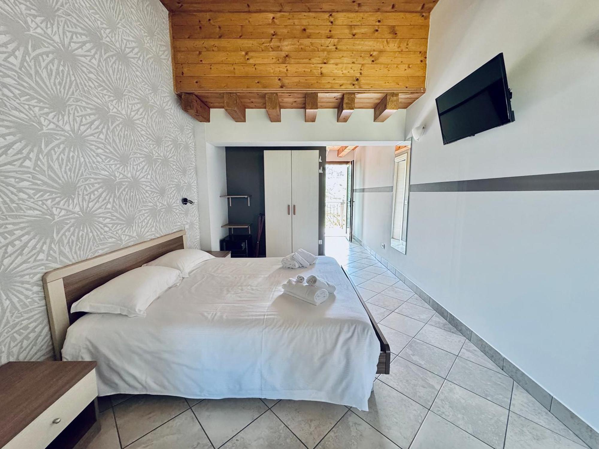 Agriturismo B&B Cascina Reciago Дезенцано-дель-Гарда Экстерьер фото