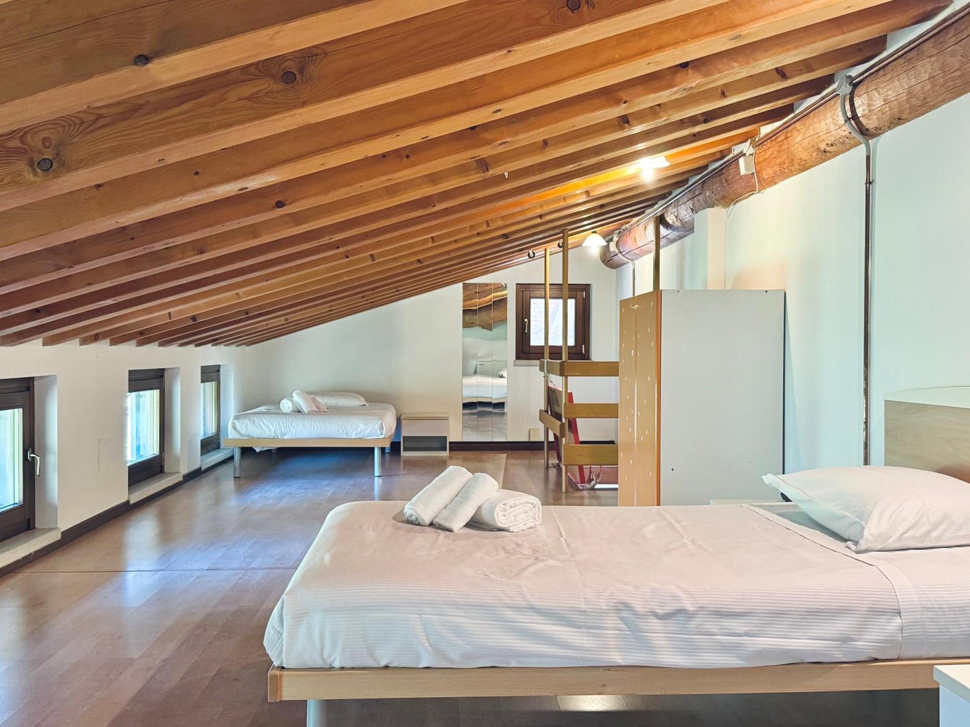 Agriturismo B&B Cascina Reciago Дезенцано-дель-Гарда Экстерьер фото